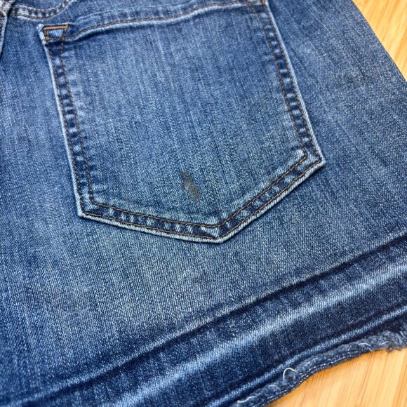 Banana Republic Women's Denim Shorts Cutoff Style Size 6 Classic, 3" inseam - Picture 8 of 9